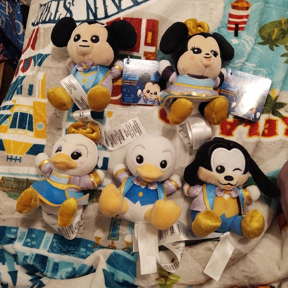 Disney Other - Disney Wishables 50th Anniversary💜 DONALD SOLD 💜